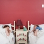 Casal dormir em quartos separados é saudável?