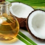 3 perigos de usar óleo de coco nos cabelos