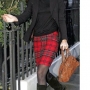 Inspiração de inverno: Kate Middleton saia xadrez tartan + bota rasteira